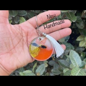 Art resin keychain (orange style)